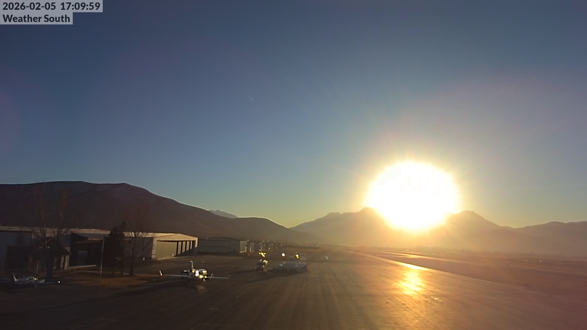 Weather South View, Real Time Airport Camera